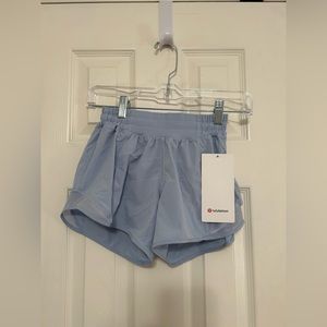 NEW WITH TAG Lululemon Blue Linen Hotty Hot Low-Rise Lined Short 4"